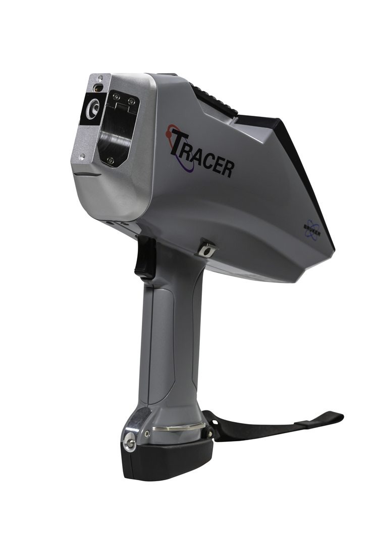 TRACER 5g 測定窓と内蔵カメラ